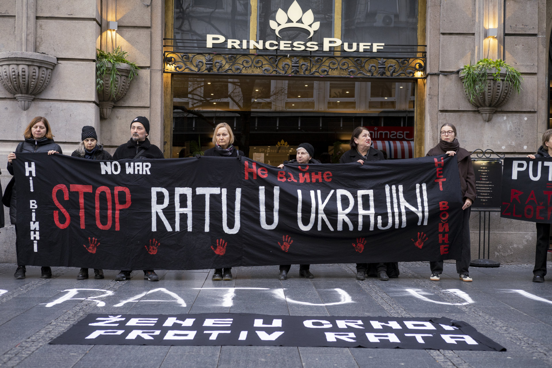 Stop ratu u Ukrajini!