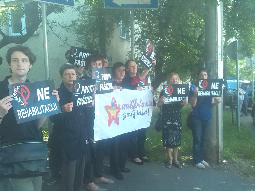 Beleška sa protesta protiv rehabilitacije Milana Nedić